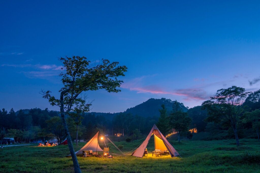 関東装社の日本人の職人を使った工事の施工例です。新築一棟ホテル、マンションから写真のように写真スタジオのような土木工事や設計デザインや施工も可能です。