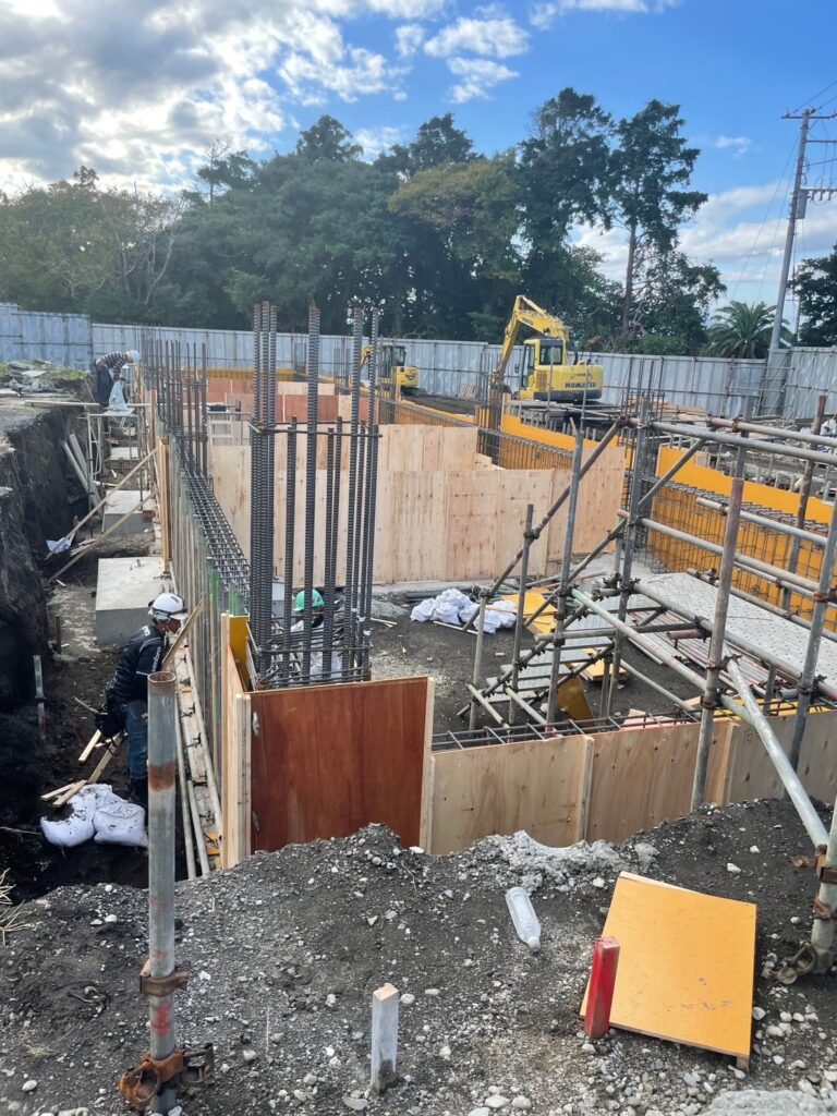 这是由关东总社的日本工匠建造的一个例子。从新建的酒店和公寓到如图所示的土木工程，我们还可以设计和建造新的房产。