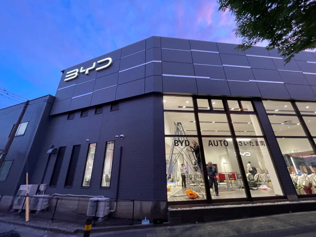 新建酒店/新大楼公寓建设　日本建筑公司  我们公司 关东装社 已有 16 年的历史，是一家综合性建筑公司。
我们的客户范围广泛，从大型机场设施、商业设施和公共机构到个人商店、公寓、酒店、店铺和私人室内工程。我们与设计师、律师、行政书士、房地产公司和危机管理公司合作，因此可以在多个领域为客户提供帮助