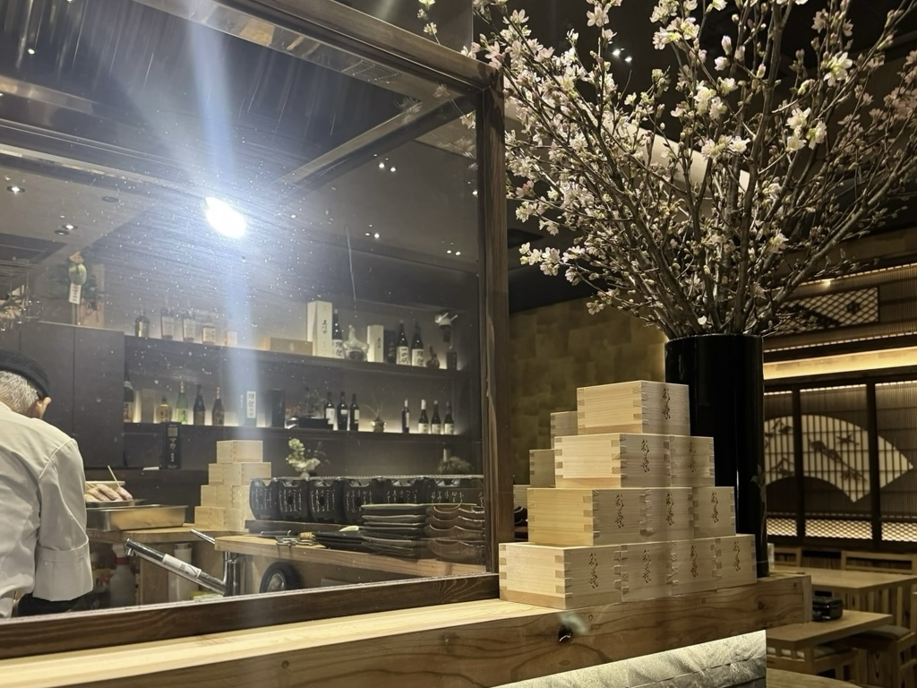 飲食店内装・焼鳥カウンター施工事例 彩葉 株式会社彩創建