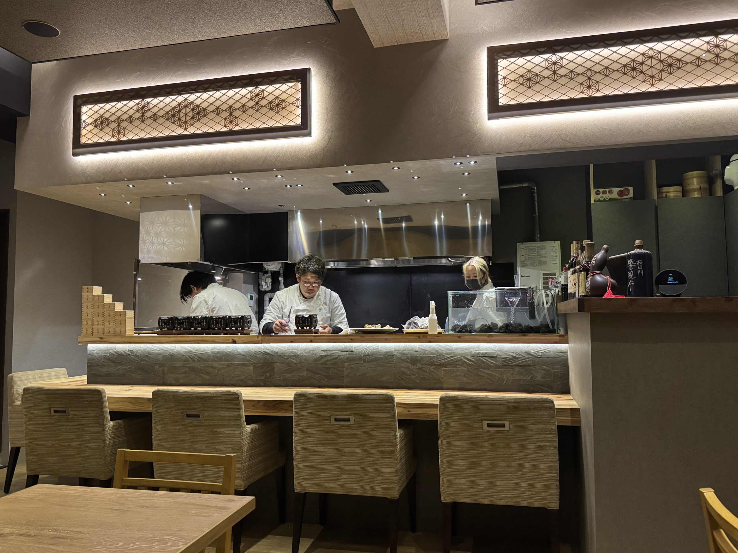 彩葉 餐饮店施工 烧鸟空间参考