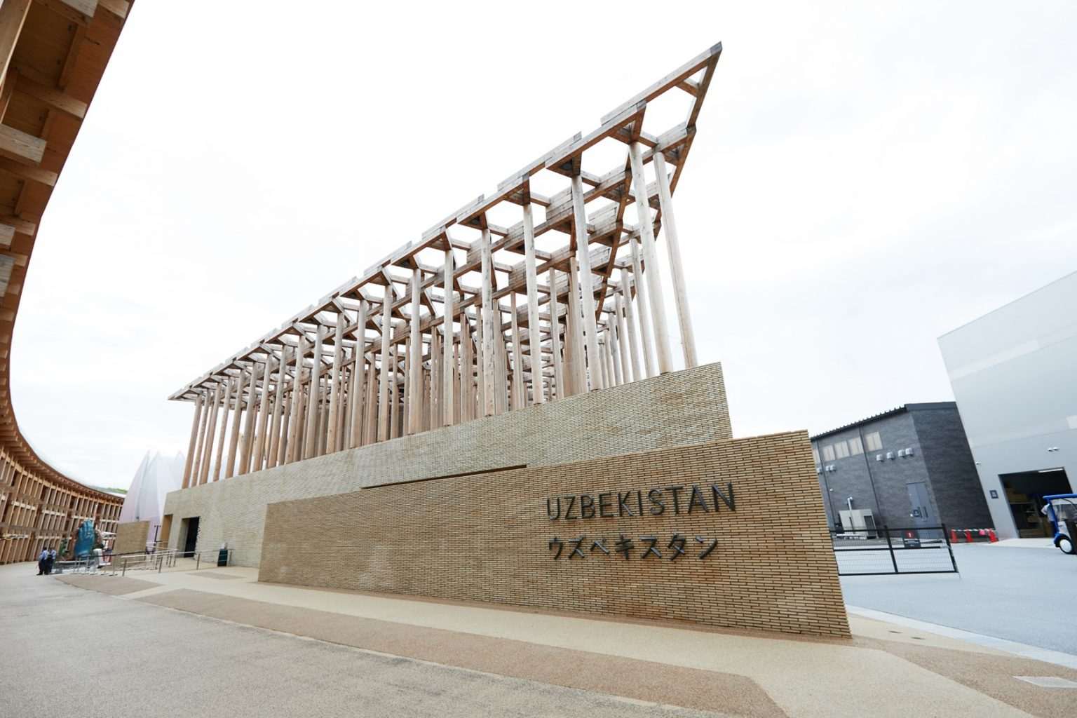 大阪万博乌兹别克斯坦馆 完成外观 日本高端建筑施工案例