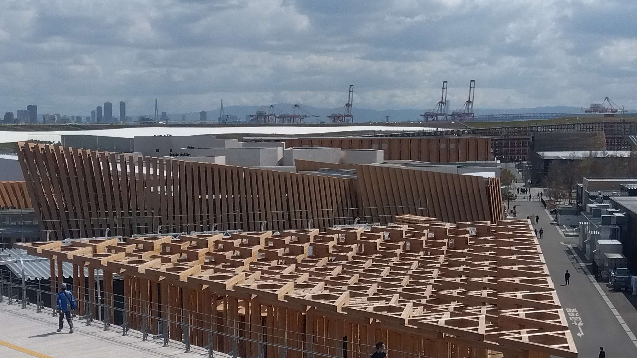 大阪万博乌兹别克斯坦馆 建方施工中